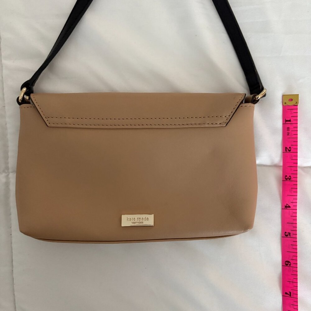 Kate Spade Hanover Street Aster Crossbody Bag Beige Black Bow Tumblr-Era Retro - Picture 6 of 10